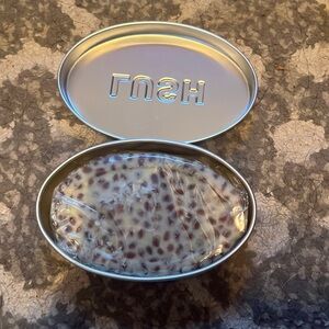 Lush Cosmetics Wiccy Magic Muscles massage bar + Tin